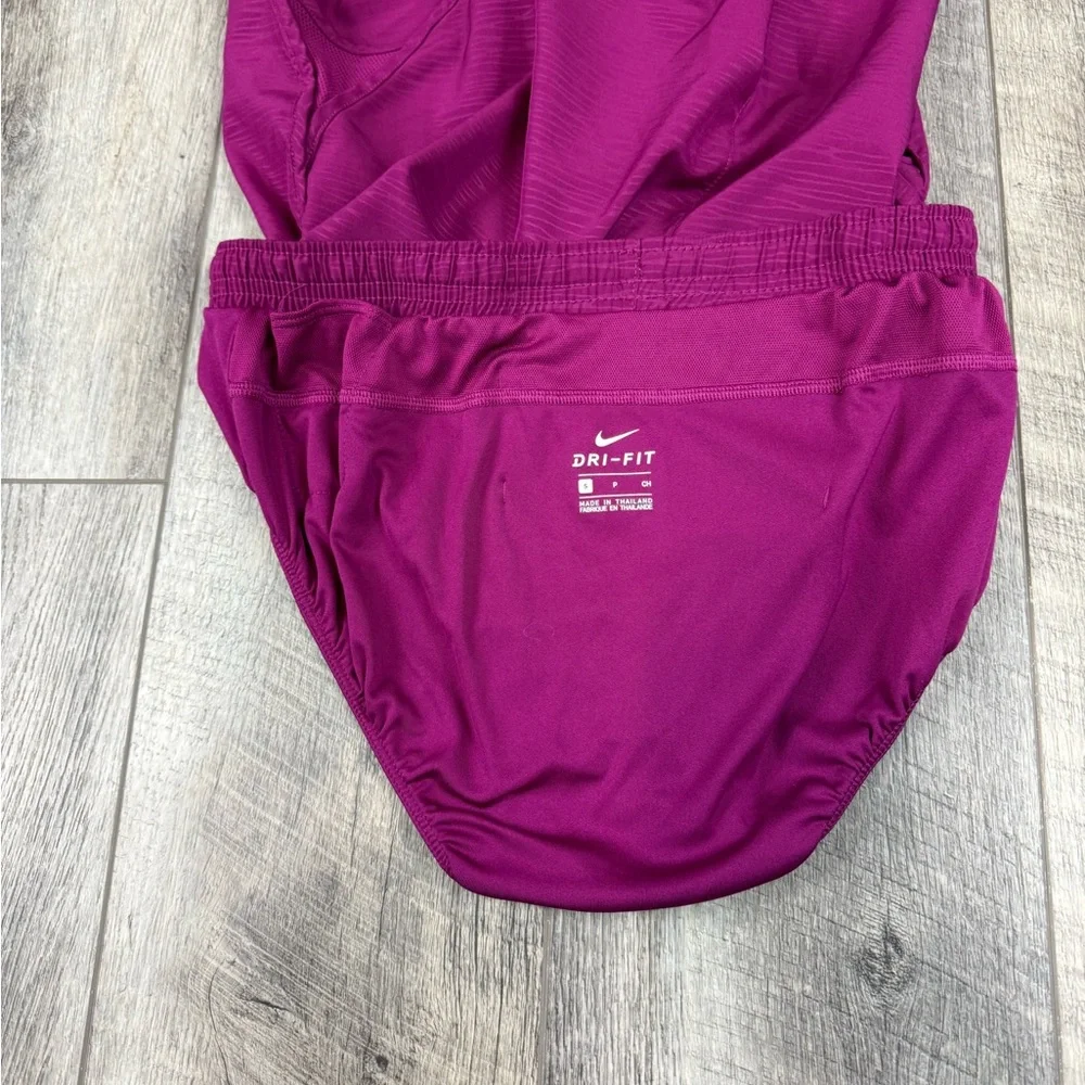 Nike‎ Magenta Shorts